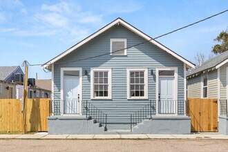 8701 Green St, Unit 8701 Green St in New Orleans, LA - Foto de edificio - Building Photo