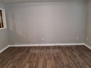 1800 Preston St in Radcliff, KY - Building Photo - Building Photo