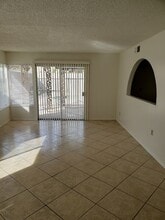 3938 Irongate Ct in Las Vegas, NV - Building Photo - Building Photo
