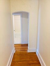 131 Berry Hill Rd in Oyster Bay, NY - Building Photo - Building Photo