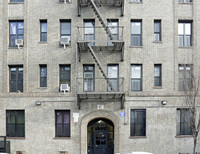 2352 Walton Ave in Bronx, NY - Foto de edificio - Building Photo