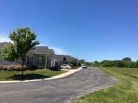 Building Photo - Quail Run Senior Villas Apartments in Hillsboro, Ohio