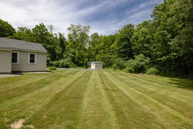 9 Forest St in Exeter, NH - Building Photo - Building Photo