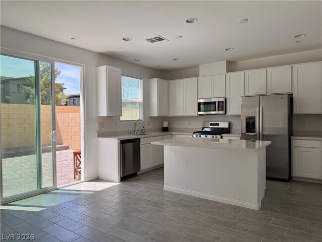 75 Corzine Cliffs Ct in Las Vegas, NV - Building Photo - Building Photo