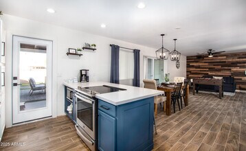 7308 E Pierce St in Scottsdale, AZ - Building Photo - Building Photo