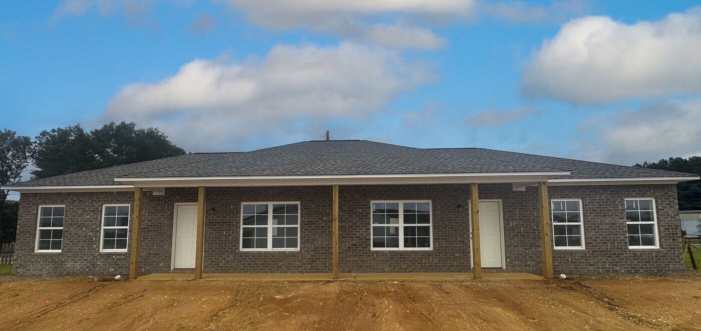 111-A Brownie Cove in Tupelo, MS - Building Photo