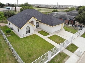 44 Paseo Encantado in Mission, TX - Building Photo