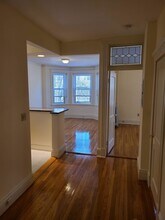 19 Peterborough St, Unit 3 in Boston, MA - Foto de edificio - Building Photo