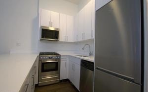 104 E 81st St-Unit -#E1 in New York, NY - Building Photo - Building Photo