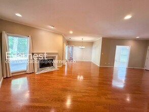 1200 Berwick Rd in Birmingham, AL - Building Photo - Building Photo