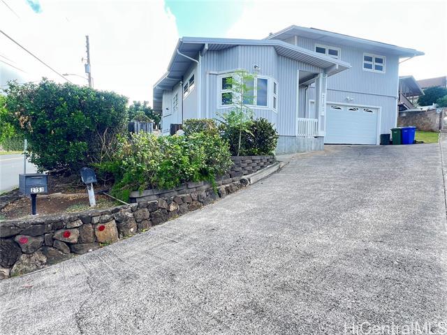 property at 2161 Manoa Rd