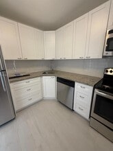 7205 NW 5th Ct, Unit 203 in Margate, FL - Building Photo - Building Photo