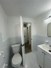 316 Surfside Blvd, Unit 3 in Surfside, FL - Foto de edificio - Building Photo
