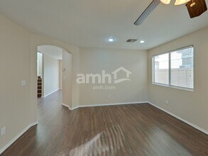 969 Medina de Leon Ave in Henderson, NV - Building Photo - Building Photo