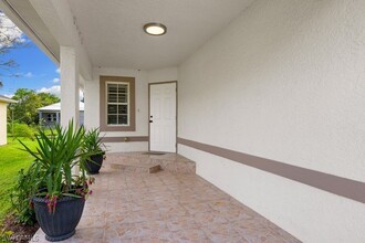 3250 Cottage Grove Ave in Naples, FL - Building Photo - Building Photo