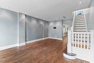 2443 E Cumberland St in Philadelphia, PA - Building Photo - Building Photo
