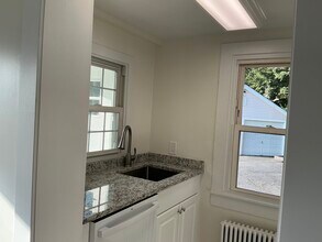 35 West St in Cromwell, CT - Foto de edificio - Building Photo