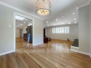 958 Cherry Ave in San Jose, CA - Building Photo - Building Photo
