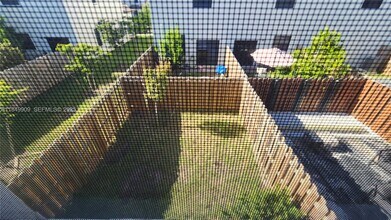 12897 SW 234th St in Homestead, FL - Foto de edificio - Building Photo