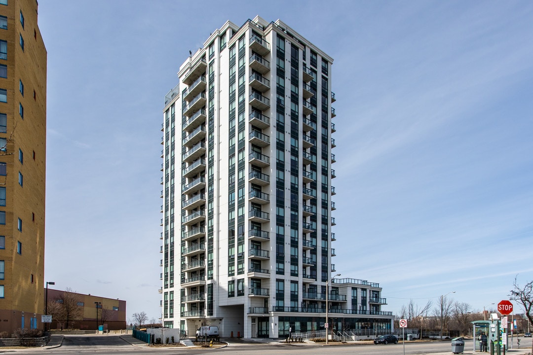 Lexington Residences By The Park in Toronto, ON - Building Photo