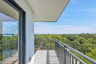 840 NE 130th St in North Miami, FL - Building Photo