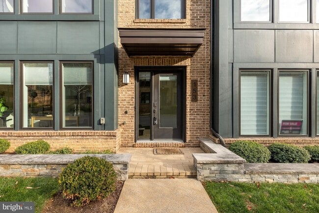 153 Winsome Cir in Bethesda, MD - Building Photo - Building Photo