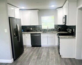 4803 Roush Ave in Orlando, FL - Building Photo - Building Photo