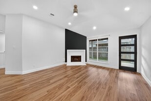 17002 Analisa Cir in Houston, TX - Building Photo