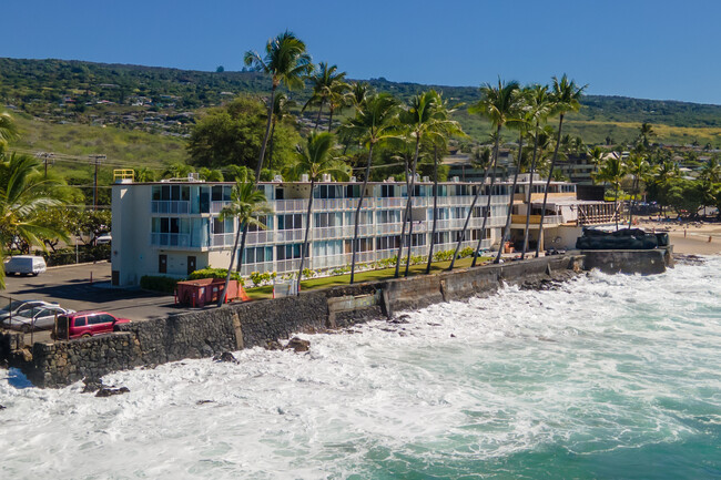 Kona Magic Sands in Kailua Kona, HI - Building Photo - Building Photo