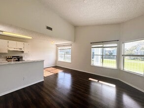 2608 Grassy Point Dr in Lake Mary, FL - Building Photo - Building Photo
