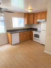 973 Mission Dr, Unit 1 in Costa Mesa, CA - Building Photo - Building Photo