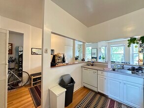 2907 N Mildred Ave in Chicago, IL - Building Photo - Building Photo