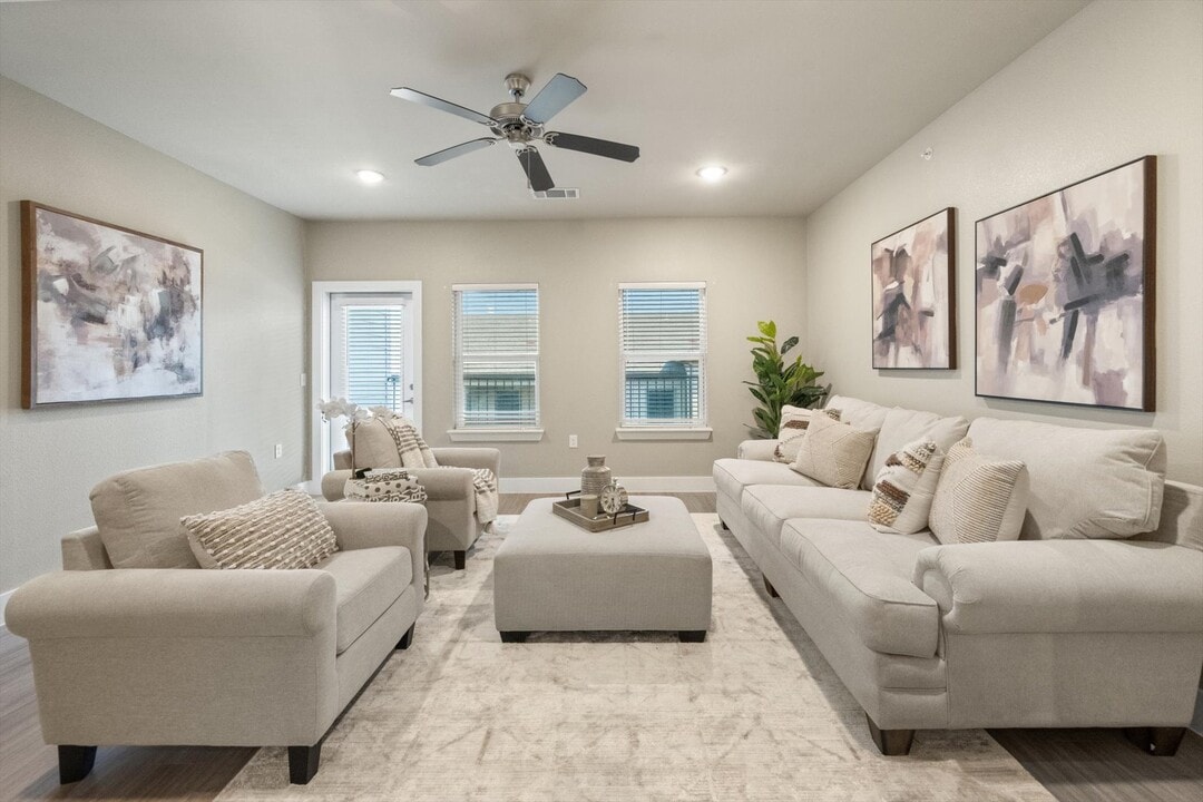 Prairie Gate Community Phase II in Grand Prairie, TX - Building Photo