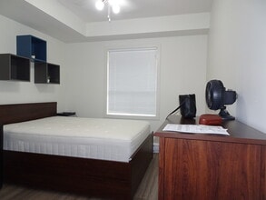 883 Academy Way in Kelowna, BC - Building Photo - Building Photo
