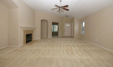 14715 Country Rose Ln in Cypress, TX - Building Photo - Building Photo