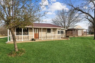 609 S State Hwy 78 in Blue Ridge, TX - Building Photo - Building Photo
