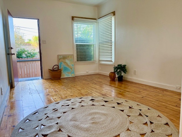 952 1/2 Hyperion Ave, Unit 952 and a half in Los Angeles, CA - Building Photo - Building Photo