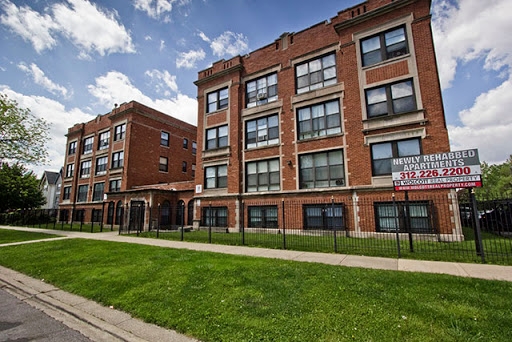 Wolcott Apartments in Chicago, IL - Building Photo