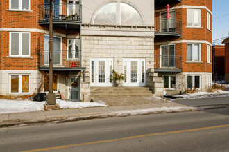 2720 Saint-Joseph Boul E in Montréal, QC - Building Photo - Building Photo