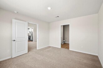10351 Red Cardinal Dr in Cleveland, TX - Building Photo - Building Photo