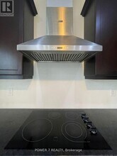 123 Major Cres in Aurora, ON - Building Photo - Building Photo