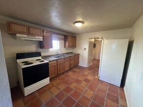 1012 21st St NW in Albuquerque, NM - Building Photo - Building Photo