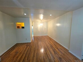 566 E 82nd St in Brooklyn, NY - Building Photo - Building Photo