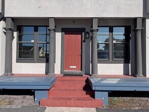 436 N Grandview Ave in Daytona Beach, FL - Building Photo - Building Photo