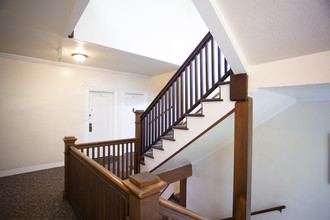 Chateau El Cerrito Apartments in Los Angeles, CA - Building Photo - Interior Photo