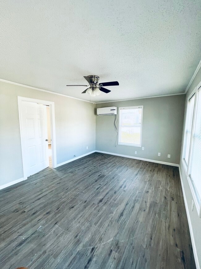511 W Duncan St, Unit A in Bryan, TX - Building Photo - Building Photo