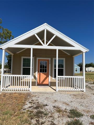 504 Green St in Bowie, TX - Building Photo