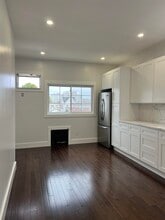 34 Garretson Ave in Bayonne, NJ - Building Photo - Building Photo