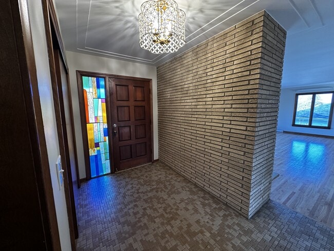 5111 Thotland Rd in Minneapolis, MN - Building Photo - Building Photo