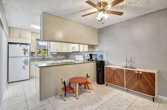 7627 Courtyard Run W in Boca Raton, FL - Building Photo - Building Photo